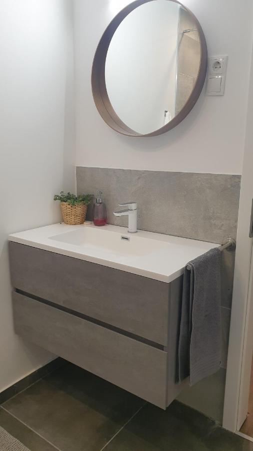 Apartment Airport Köln Ngoại thất bức ảnh